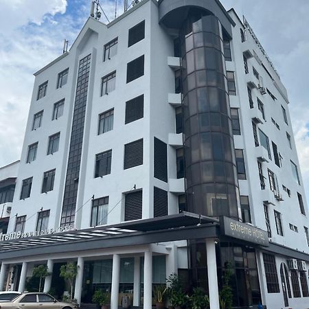Extreme Boutique Hotel Keluang Exterior foto