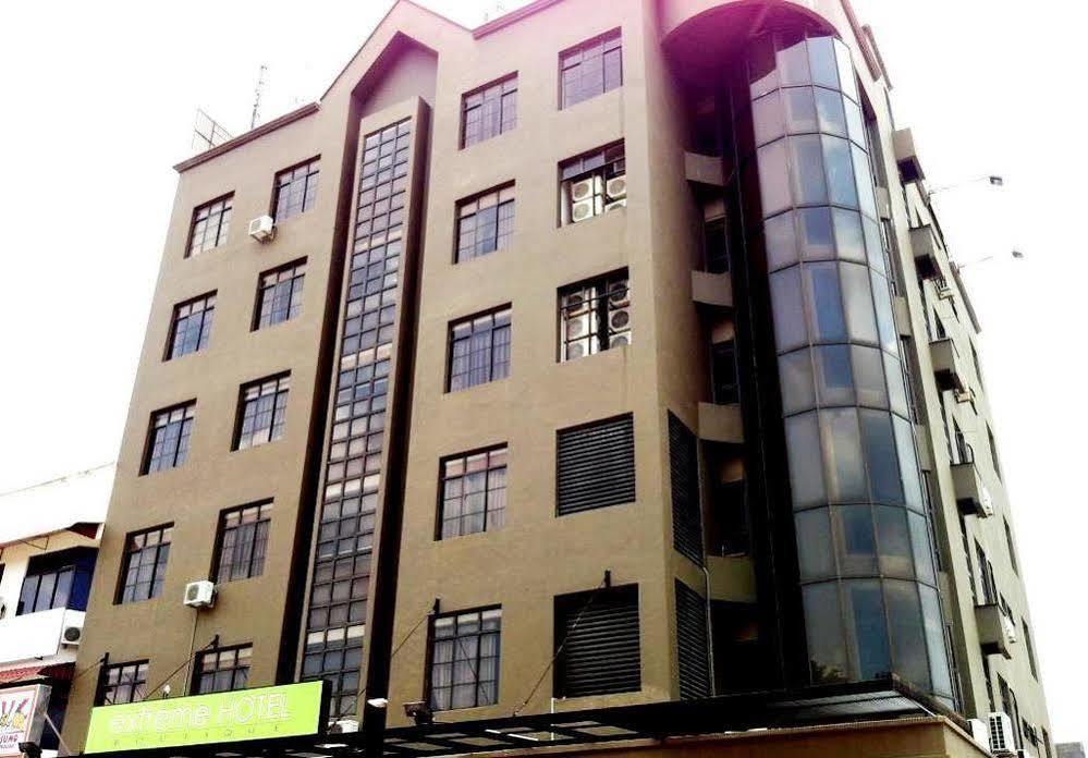 Extreme Boutique Hotel Keluang Exterior foto